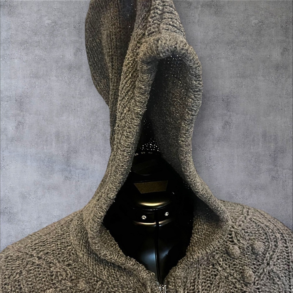 Etui Fisherman Bobble Aran Zip Front Hoodie Sweater in Grey - Picture 4 of 16